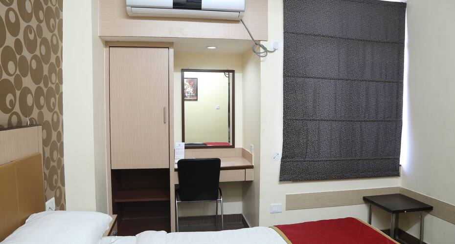 Hotel Siroy Classic, Guwahati 4